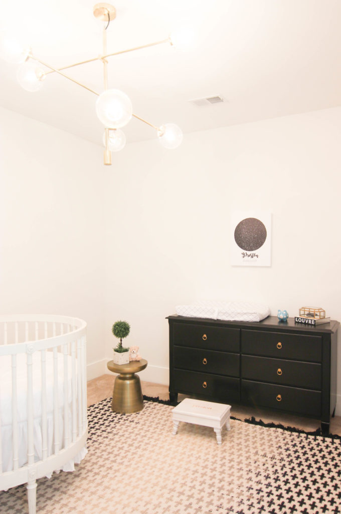 Black And White Decor Ideas For A Chic Nursery