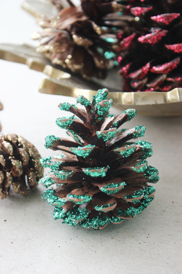 How To Glitter Pinecones With Your Kids
