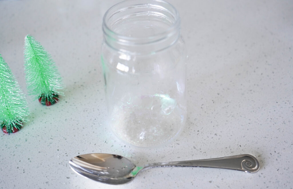 DIY Christmas Mason Jar Snow Globe